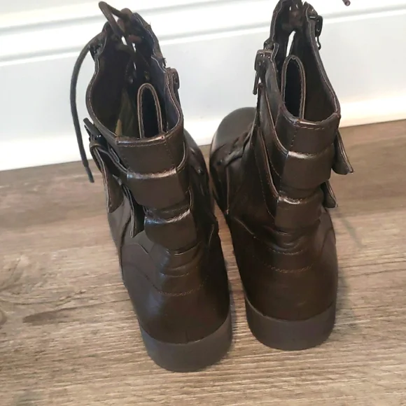 G by Guess Combat Boots - Picture 5 of 9